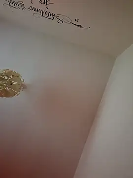 cuci45 online show from April 17, 6:43 pm