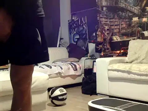 Snapshot of OSIRlS chatting on January 18, 12:15 pm OSIRlS online show from January 18, 12:15 pm