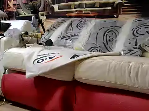 Snapshot of OSIRlS chatting on February 23, 3:37 pm OSIRlS online show from February 23, 3:37 pm