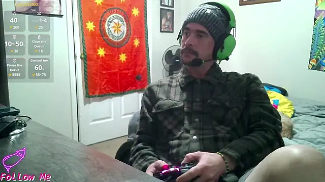 XxBobbyDigitalxX online show from March 9, 1:27 pm