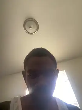 maclovelovepussy online show from March 26, 4:00 pm