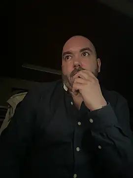 Snapshot of Ju_rine007 chatting on December 25, 6:31 am Ju rine007 online show from December 25, 6:31 am