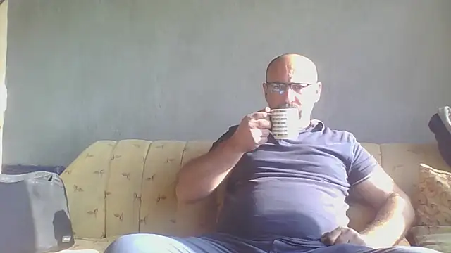 masculine bear daddy online show from December 2, 8:28 am