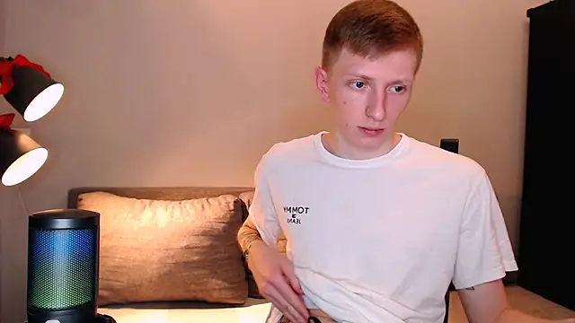 juliaanddima online show from November 4, 8:54 pm