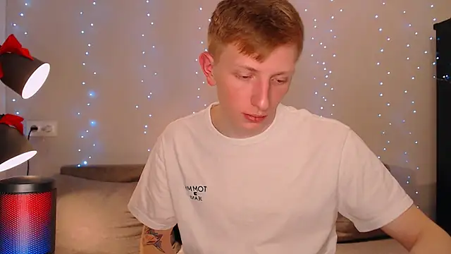 Snapshot of juliaanddima chatting on January 15, 8:58 pm juliaanddima online show from January 15, 8:58 pm