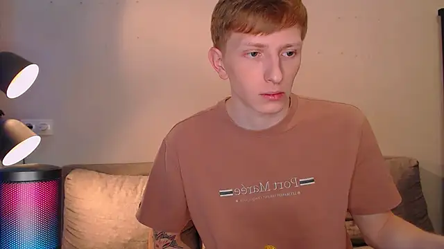 Snapshot of juliaanddima chatting on December 11, 7:54 pm juliaanddima online show from December 11, 7:54 pm