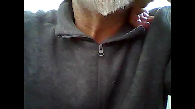 Snapshot of xcimeru chatting on October 8, 7:13 am xcimeru online show from October 8, 7:13 am