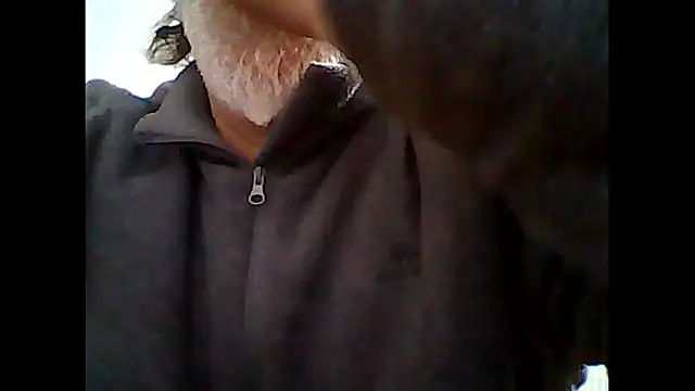 Snapshot of xcimeru chatting on October 3, 7:24 am xcimeru online show from October 3, 7:24 am