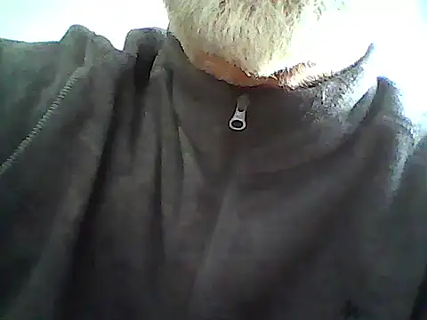 Snapshot of xcimeru chatting on March 12, 7:35 am xcimeru online show from March 12, 7:35 am