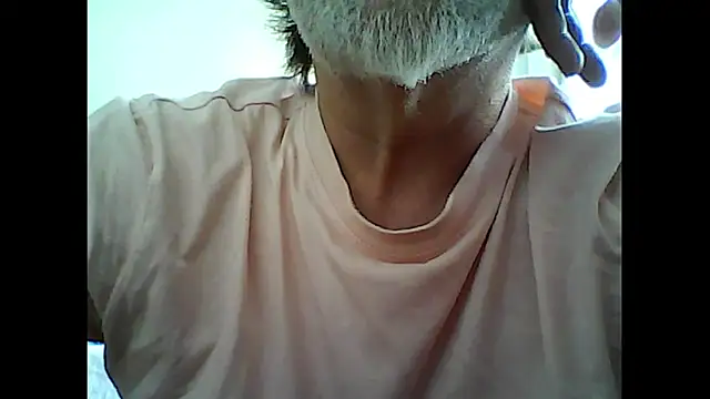 Snapshot of xcimeru chatting on September 9, 7:52 am xcimeru online show from September 9, 7:52 am