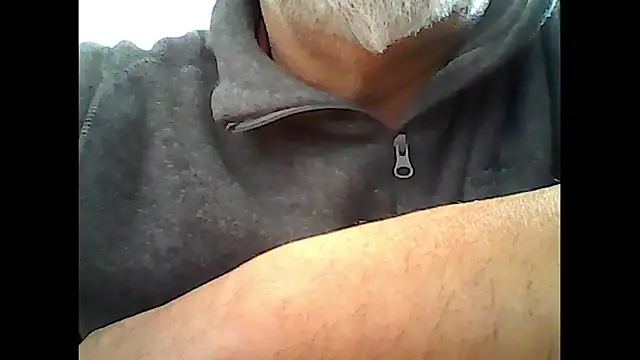 Snapshot of xcimeru chatting on September 27, 7:39 am xcimeru online show from September 27, 7:39 am