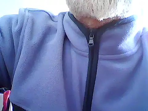 Snapshot of xcimeru chatting on March 11, 7:58 am xcimeru online show from March 11, 7:58 am