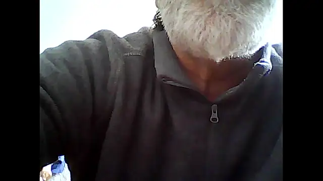 Snapshot of xcimeru chatting on October 16, 9:28 am xcimeru online show from October 16, 9:28 am