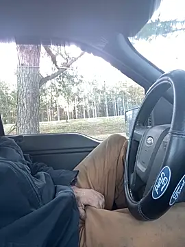 Snapshot of Themechanic420 chatting on March 6, 1:03 pm Themechanic420 online show from March 6, 1:03 pm