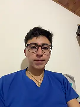 CamiRojas boy online show from December 1, 4:15 am