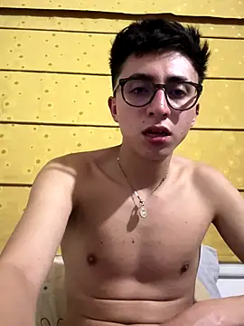 CamiRojas boy online show from September 14, 5:31 am