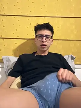 CamiRojas boy online show from September 30, 4:18 am