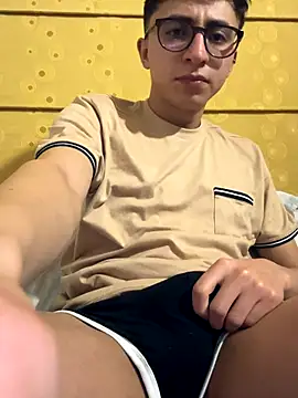 CamiRojas boy online show from October 4, 3:55 am