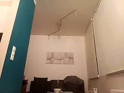 Snapshot of Ebinator666 chatting on February 6, 3:37 am Ebinator666 online show from February 6, 3:37 am