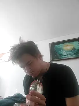 Toyjungee online show from April 3, 3:31 pm