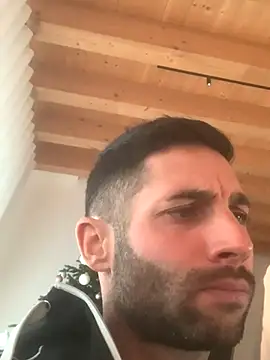 Snapshot of Fellix chatting on December 9, 11:47 am Fellix online show from December 9, 11:47 am