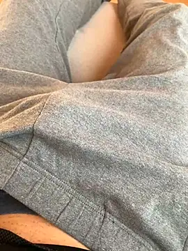 Snapshot of Fellix chatting on December 11, 11:32 am Fellix online show from December 11, 11:32 am