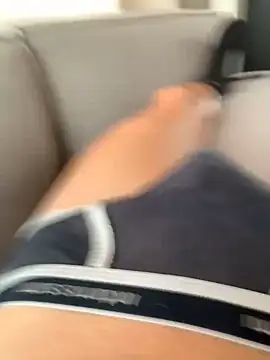 Snapshot of Fellix chatting on February 6, 4:03 pm Fellix online show from February 6, 4:03 pm