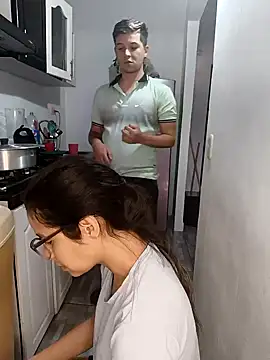 catire2323 online show from December 4, 6:50 pm