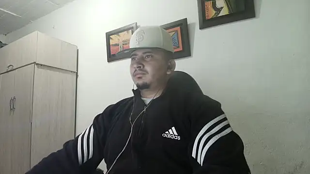 myke andrade online show from October 10, 3:55 am