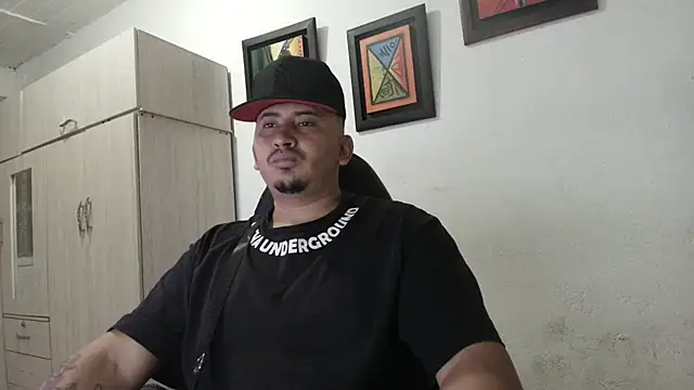 myke andrade online show from September 24, 3:39 am