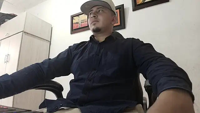 myke andrade online show from October 3, 8:36 pm