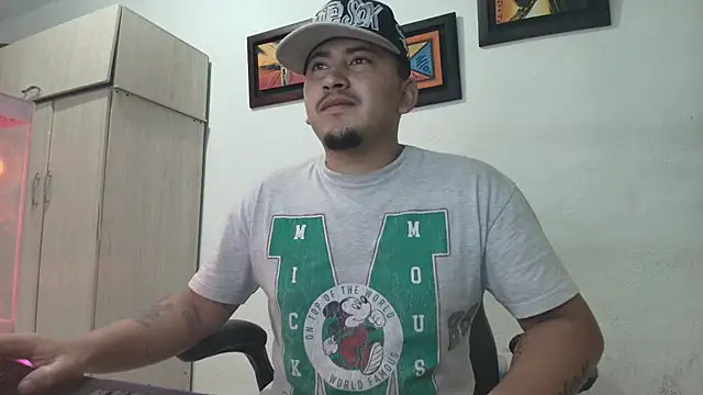 myke andrade online show from November 20, 10:47 am