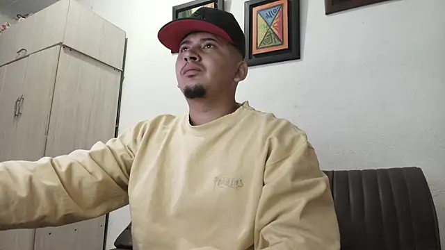 myke andrade online show from September 11, 6:12 am