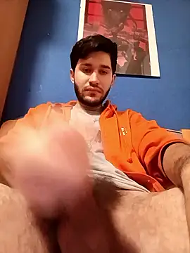 Esti02 online show from January 9, 2:00 pm