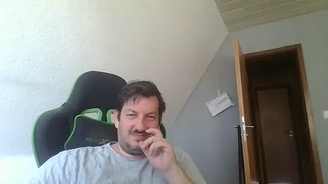 Golffahrer1982 online show from June 20, 7:57 am