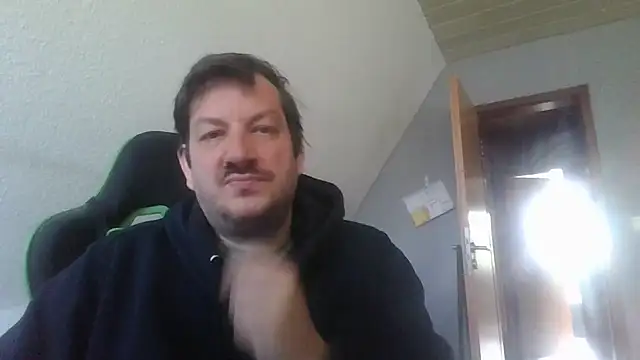 Golffahrer1982 online show from June 13, 8:12 am