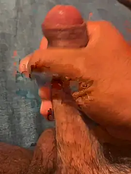 Luisrovers18 online show from January 10, 5:34 am