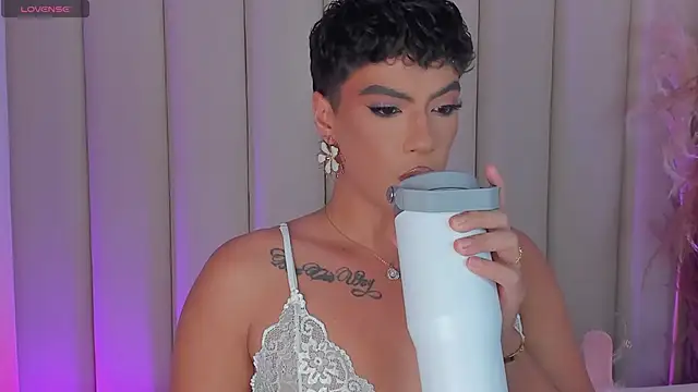 sam phillipss online show from April 12, 10:21 pm