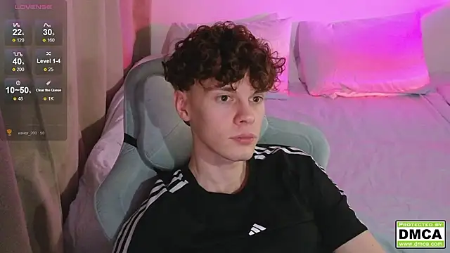 cute thomas online show from March 9, 7:19 pm