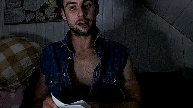 Snapshot of Youngtimer_1997 chatting on October 22, 2:48 am Youngtimer 1997 online show from October 22, 2:48 am