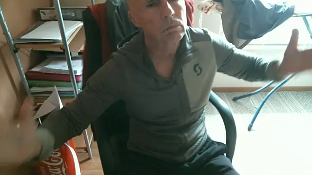 olibrius71 online show from January 10, 1:15 pm