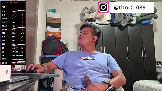 thor000089 online show from March 27, 6:17 am