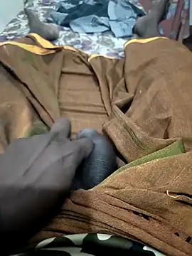 Snapshot of Mallupaiyanaachu chatting on February 3, 1:30 pm Mallupaiyanaachu online show from February 3, 1:30 pm