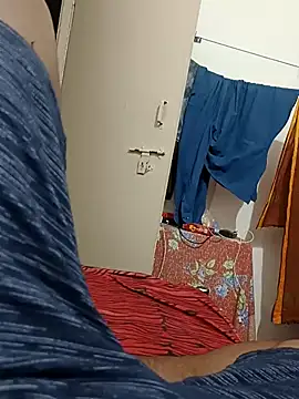 Snapshot of Mallupaiyanaachu chatting on December 26, 12:49 pm Mallupaiyanaachu online show from December 26, 12:49 pm