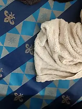 Snapshot of Mallupaiyanaachu chatting on January 1, 1:48 pm Mallupaiyanaachu online show from January 1, 1:48 pm