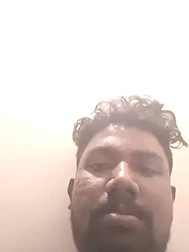 Snapshot of Mallupaiyanaachu chatting on December 23, 1:35 pm Mallupaiyanaachu online show from December 23, 1:35 pm