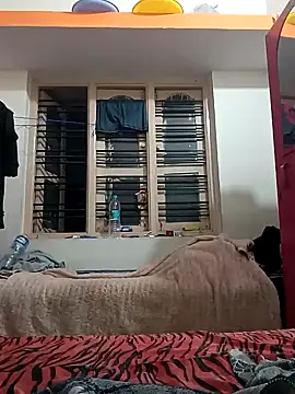 Snapshot of Mallupaiyanaachu chatting on December 22, 12:39 am Mallupaiyanaachu online show from December 22, 12:39 am