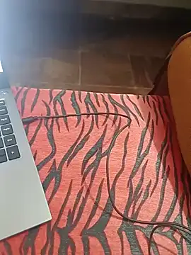 Snapshot of Mallupaiyanaachu chatting on December 22, 1:00 pm Mallupaiyanaachu online show from December 22, 1:00 pm