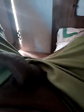 Snapshot of Mallupaiyanaachu chatting on January 24, 4:16 am Mallupaiyanaachu online show from January 24, 4:16 am