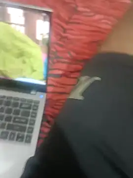 Snapshot of Mallupaiyanaachu chatting on December 14, 3:15 pm Mallupaiyanaachu online show from December 14, 3:15 pm